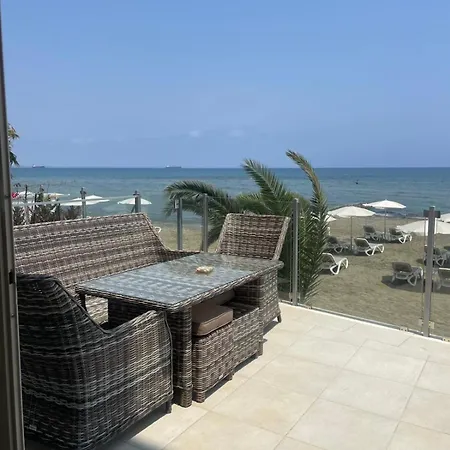 Sandy Kisses Apartment Larnaka