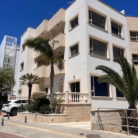 Sandy Kisses Apartment Larnaka