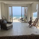 Sandy Kisses